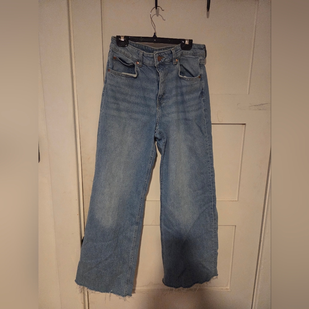 H&M Light Blue Wide Leg Jeans Size 8